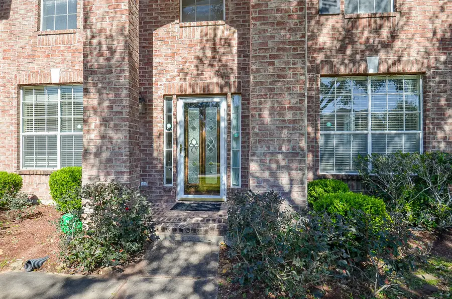 5519 Gatesprings Lane, Sugar Land, TX 77479 - Image #2