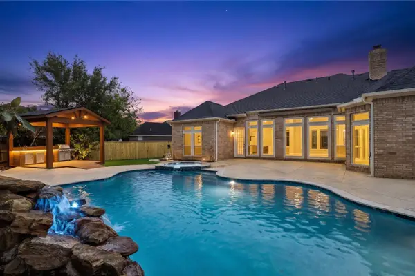 7503 Northwoods Drive, Sugar Land, TX 77479