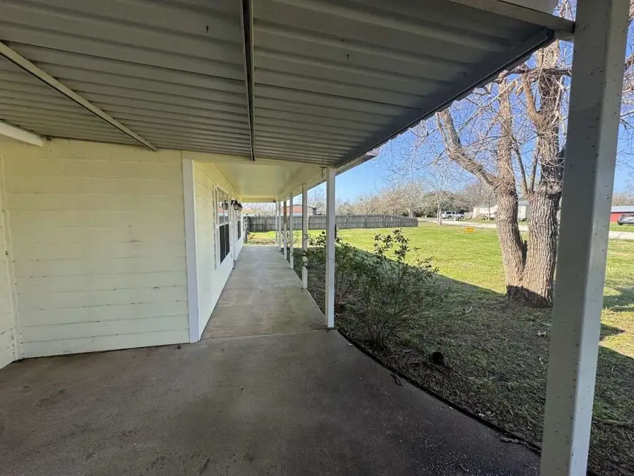 3 John Kay Road, Huntsville, TX 77320 - Image #2