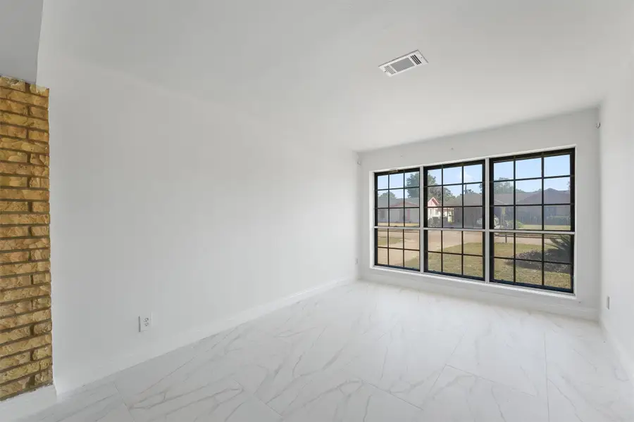 9711 Bertwood Street, Houston, TX 77016 - Image #3