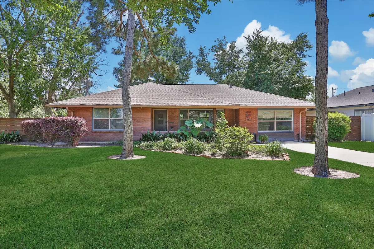 4401 Brookwoods Drive, Houston, TX 77092 - #1