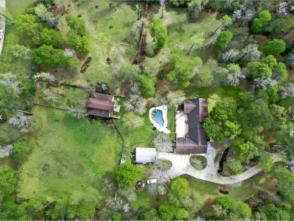 2004 Northshore Drive, Conroe, TX 77304