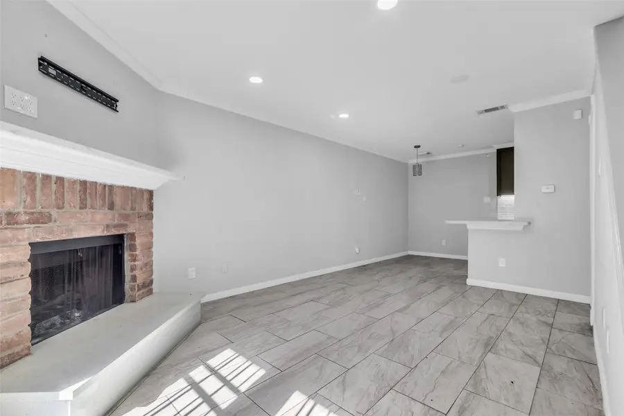 7402 Alabonson Road #301, Houston, TX 77088 - Image #2