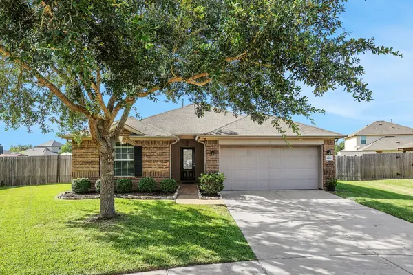 9106 Sunrise Court, Hitchcock, TX 77563