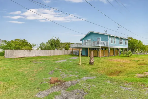 1004 20th Street, Dickinson, TX 77539