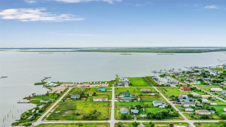 1004 20th Street, Dickinson, TX 77539 - #2