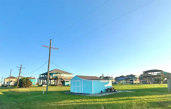 851 S Sage Road, Crystal Beach, TX 77650