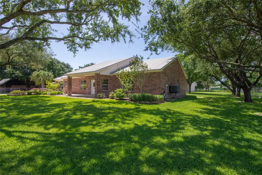 1112 Crenshaw Road, Pasadena, TX 77504 - #3