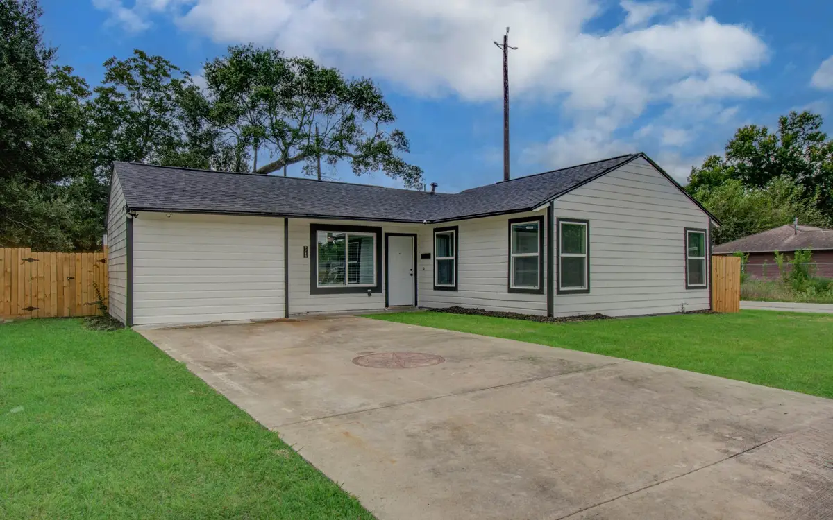 7713 St Lo Road, Houston, TX 77033 - Image #1