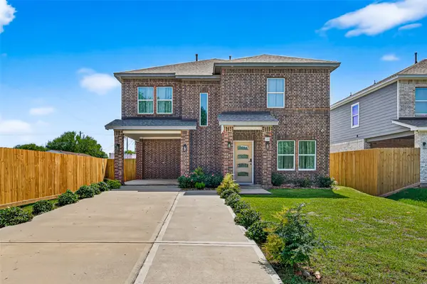 3409 2nd Avenue N, Texas City, TX 77590