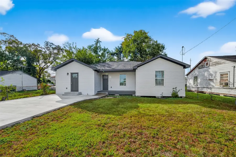 8702 Rinn Street, Houston, TX 77078 - Image #2