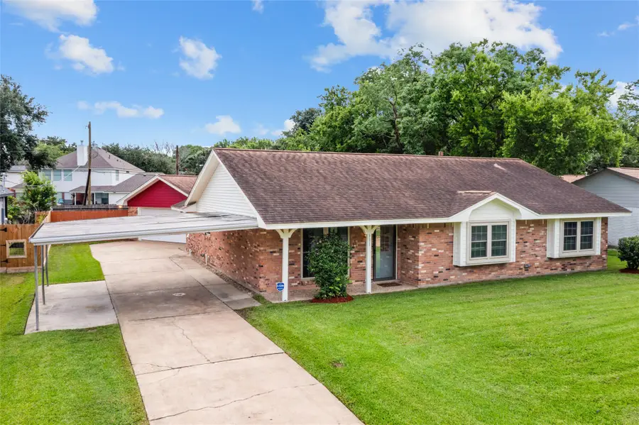 131 S Highland Terrace, League City, TX 77573 - #2