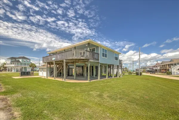 2619 Tide Drive, Crystal Beach, TX 77650