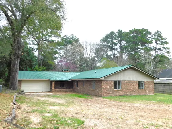 618 Temple Street, Woodville, TX 75979