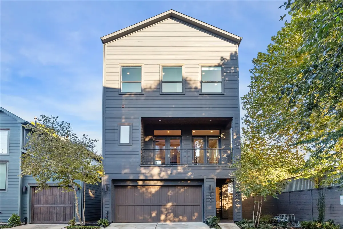 1902 Lizards Lane, Houston, TX 77043 - Image #1