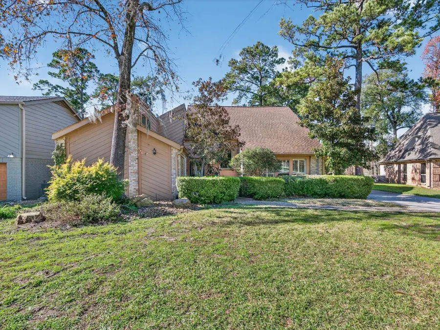 16015 Pebble Bend Drive, Houston, TX 77068 - Image #2
