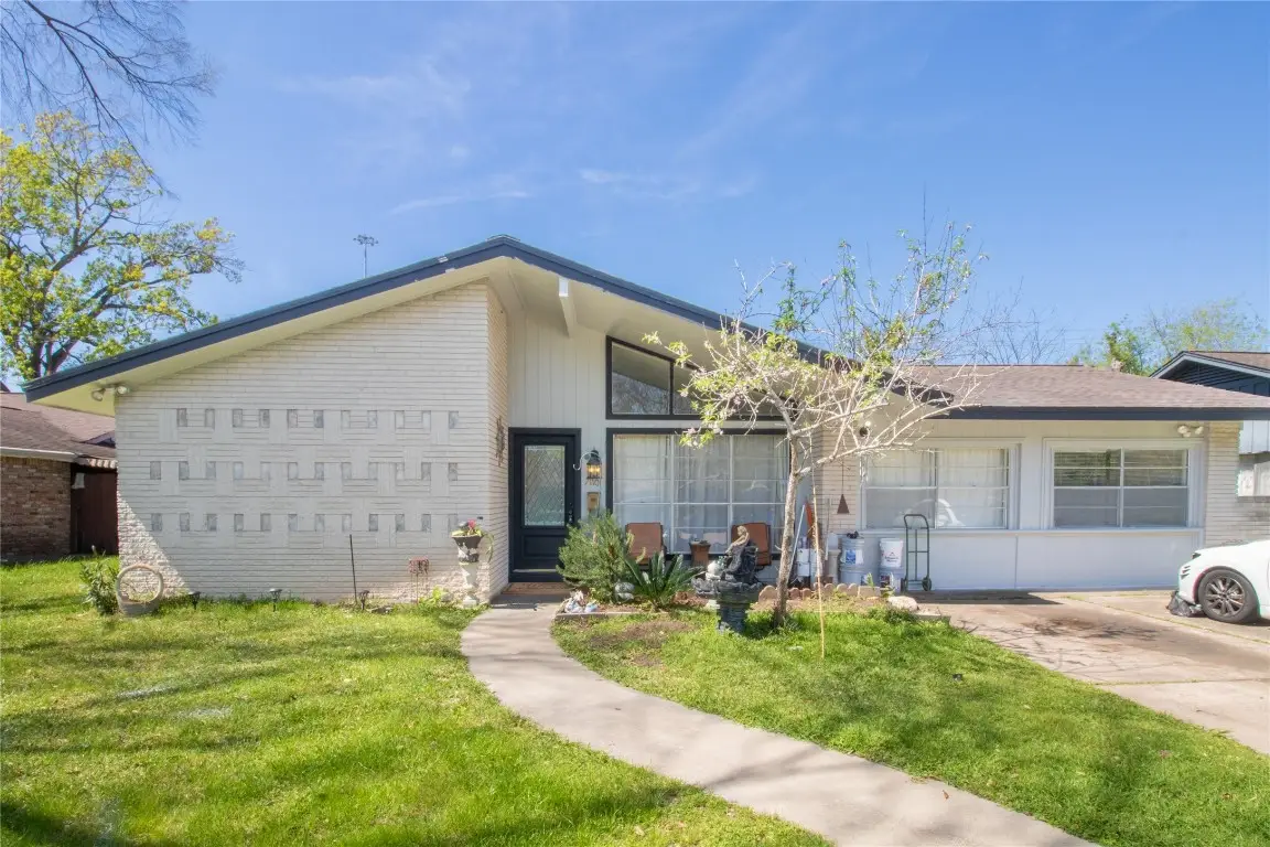 7110 Mahoning Drive, Houston, TX 77074 - #1
