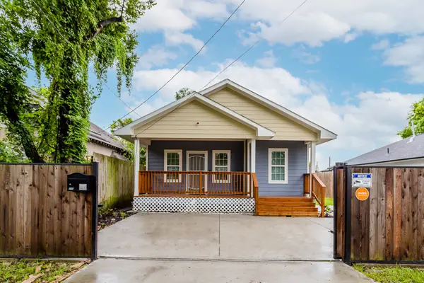 110 Amundsen Street, Houston, TX 77009