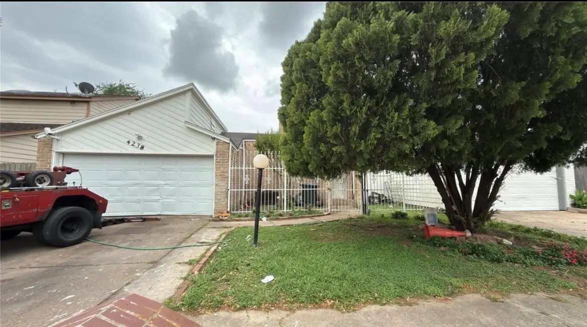 4238 Willow Beach Drive, Houston, TX 77072 - #1