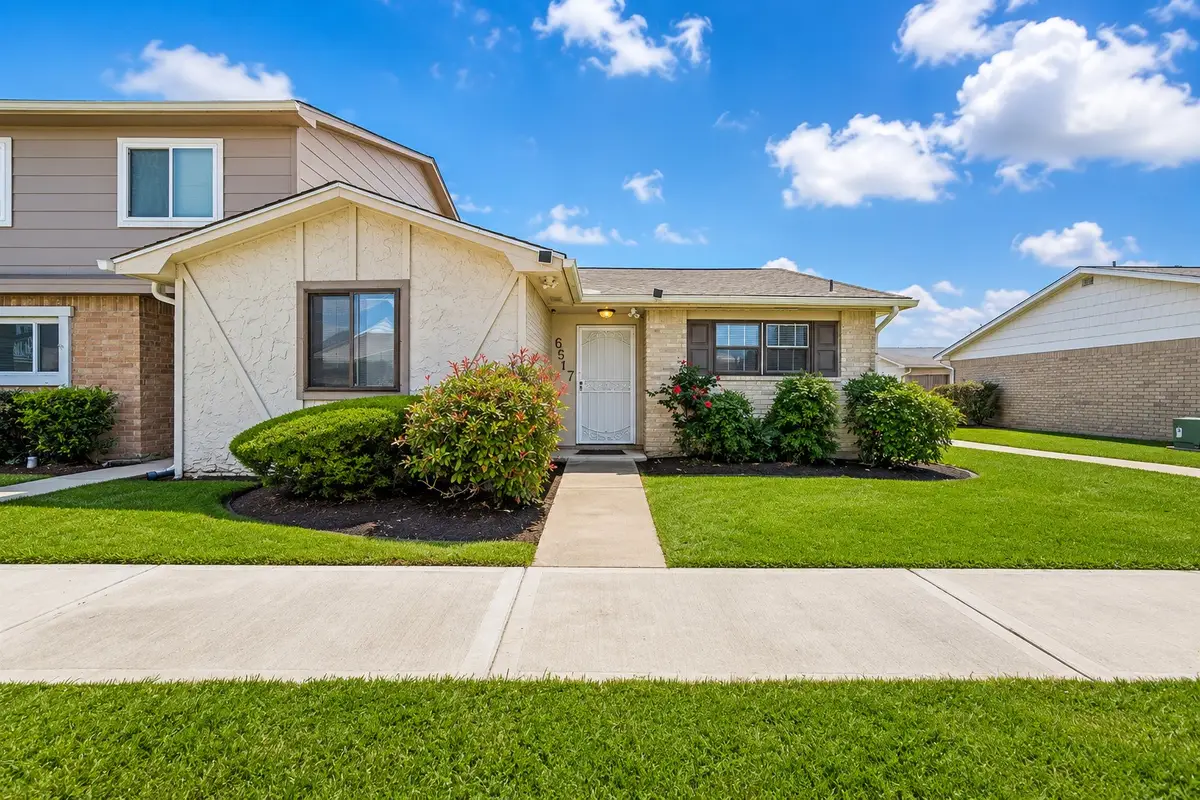 6517 S Briar Bayou Drive, Houston, TX 77072 - #1