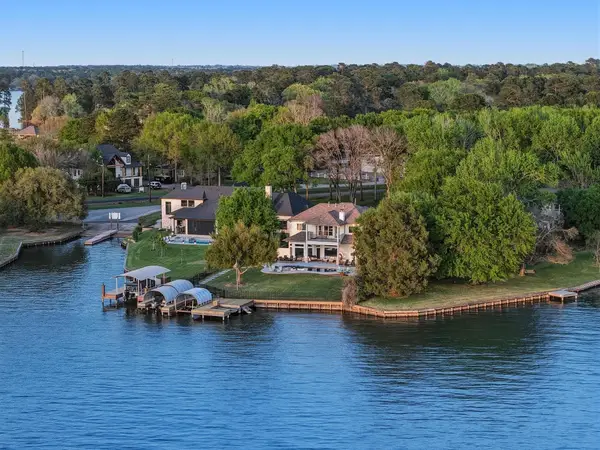 13991 Jbk Memorial Drive, Willis, TX 77318