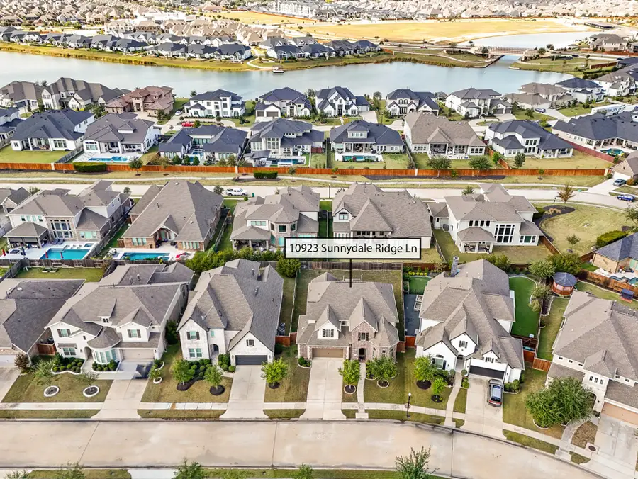 10923 Sunnydale Ridge Lane, Cypress, TX 77433 - Image #2