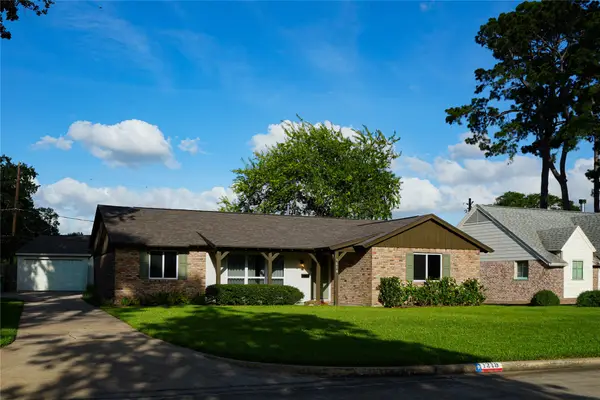 1218 Shadeland Drive, Houston, TX 77043