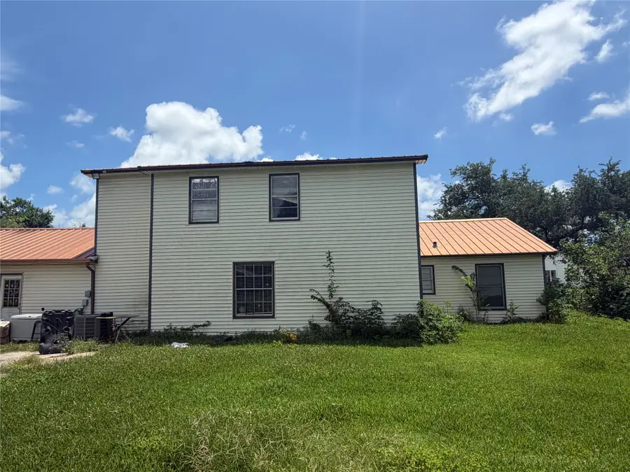 712 Oak Avenue, Highlands, TX 77562 - #3