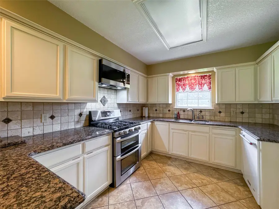 2705 Clark Lane, Orange, TX 77632 - #3