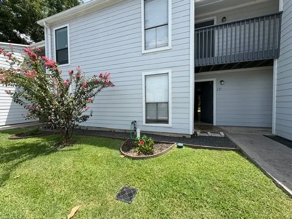 13151 Walden Road #117, Montgomery, TX 77356
