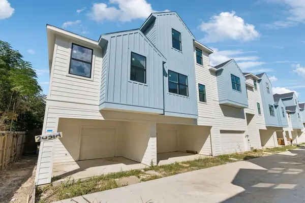 2035 Oak Forest Drive #A-B, Houston, TX 77018