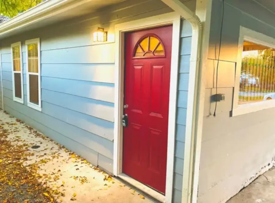 7339 Mountbatten Road, Houston, TX 77033 - Image #2