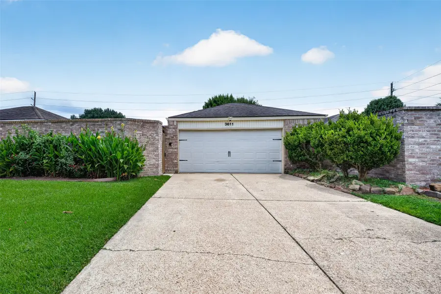 3611 Vineyard Drive, Houston, TX 77082 - #2