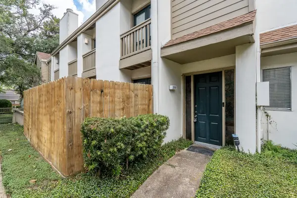2100 Tanglewilde Street #269, Houston, TX 77063