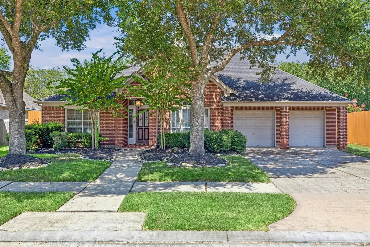 3214 Waters Edge Drive, Manvel, TX 77578 - #1