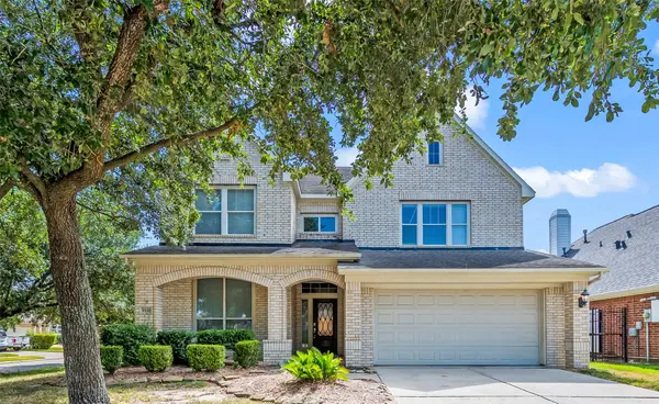 10130 Lakeside Gables Drive, Houston, TX 77065