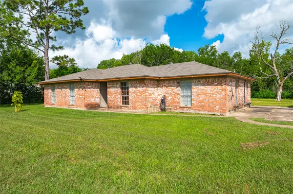 1857 County Road 99, Alvin, TX 77511