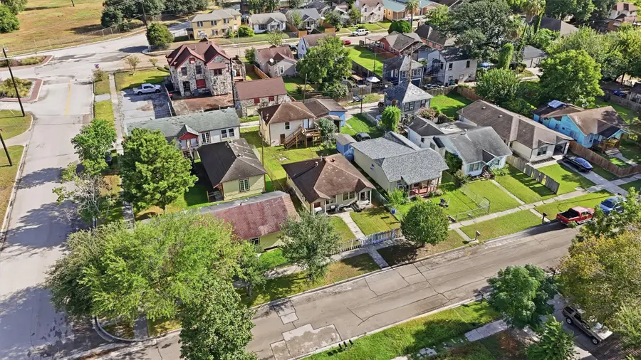 3420 Illinois Street, Baytown, TX 77520 - #2