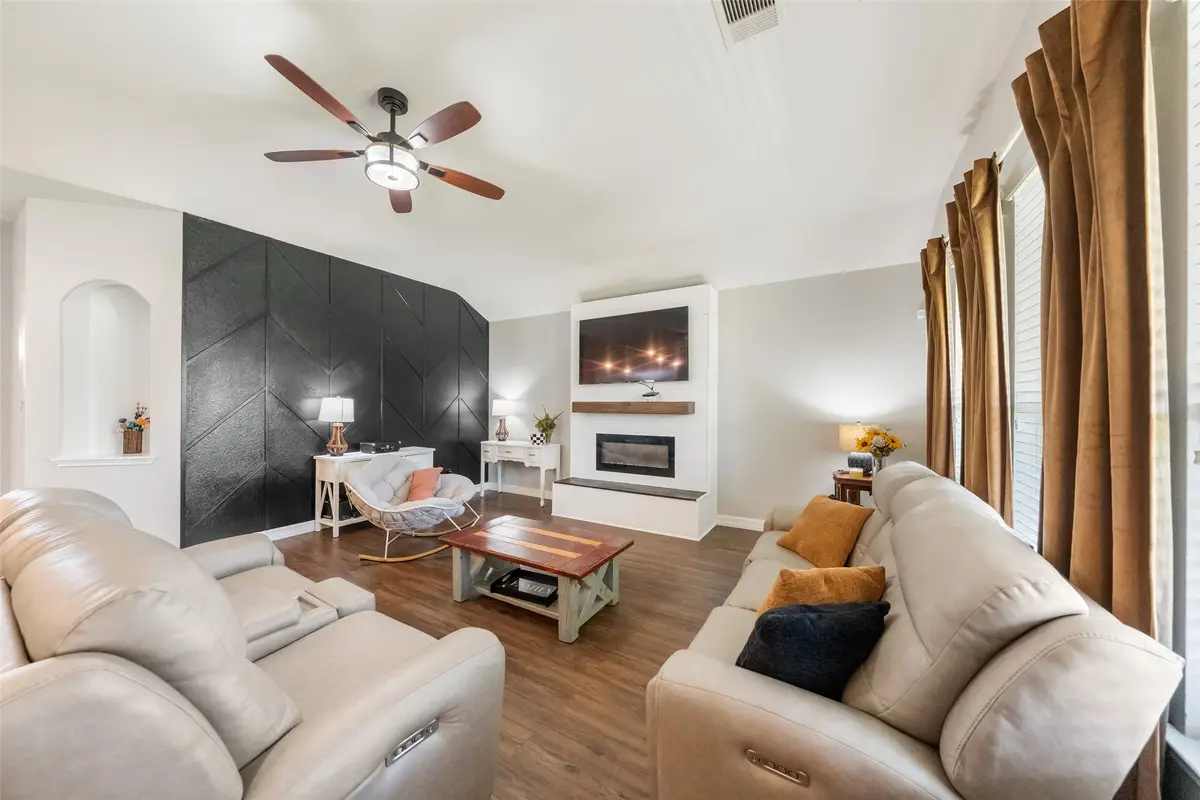 131 Piney Pathway, Magnolia, TX 77354 - #1