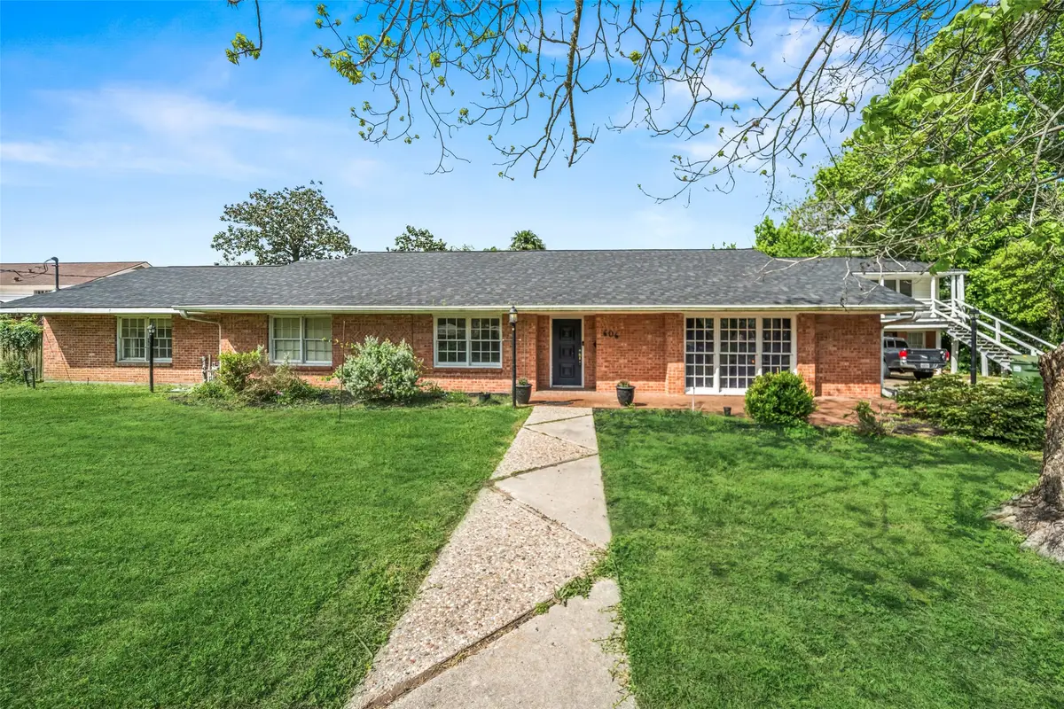 606 N Main Street, Dayton, TX 77535 - #1