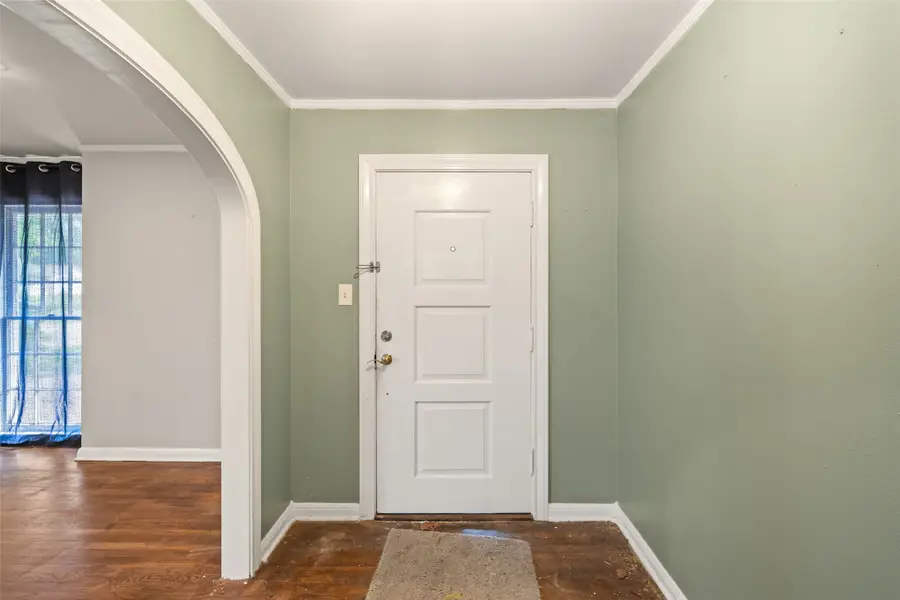 606 N Main Street, Dayton, TX 77535 - #3