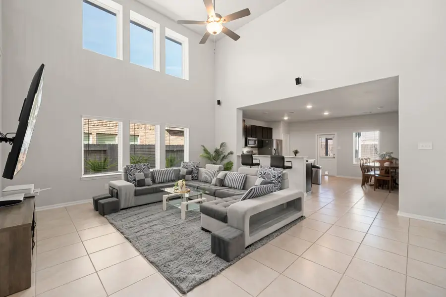 5007 Chimney Swift Lane, Baytown, TX 77521 - Image #3