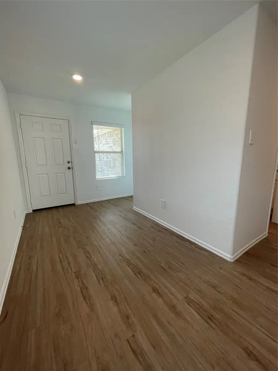 913 Gentle Moss Drive, Magnolia, TX 77354 - Image #3