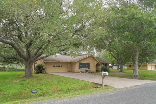 424 Candy Street, El Campo, TX 77437