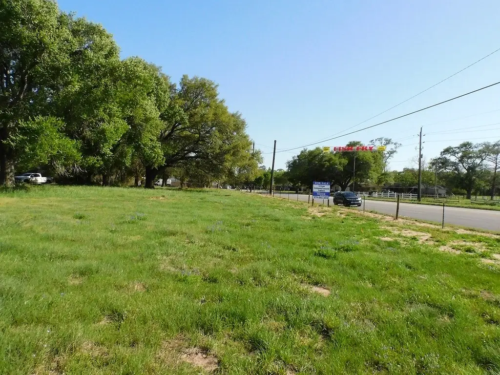 1215 N Meyer Street, Sealy, TX 77474 - #1