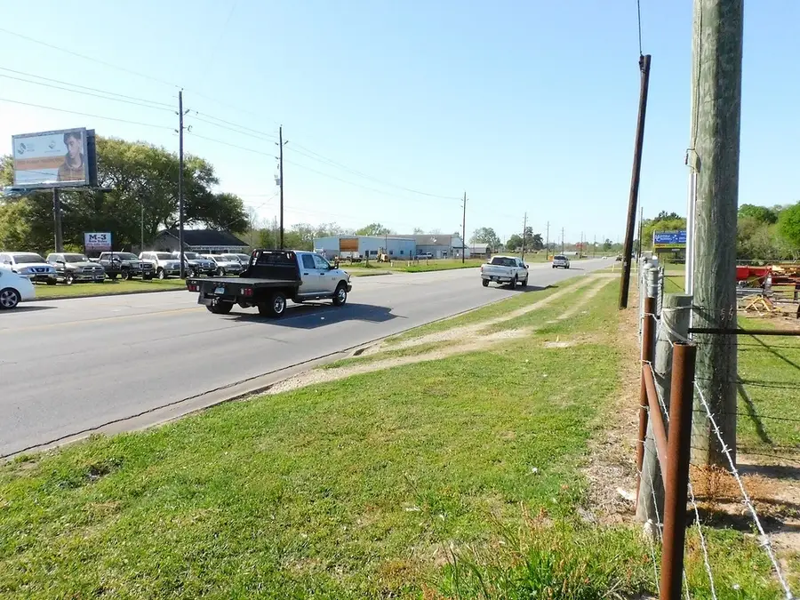 1215 N Meyer Street, Sealy, TX 77474 - #2