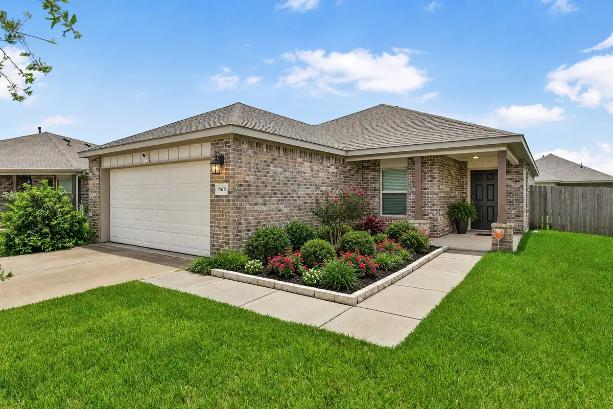 8611 Conquest Circle, Texas City, TX 77591 - #1
