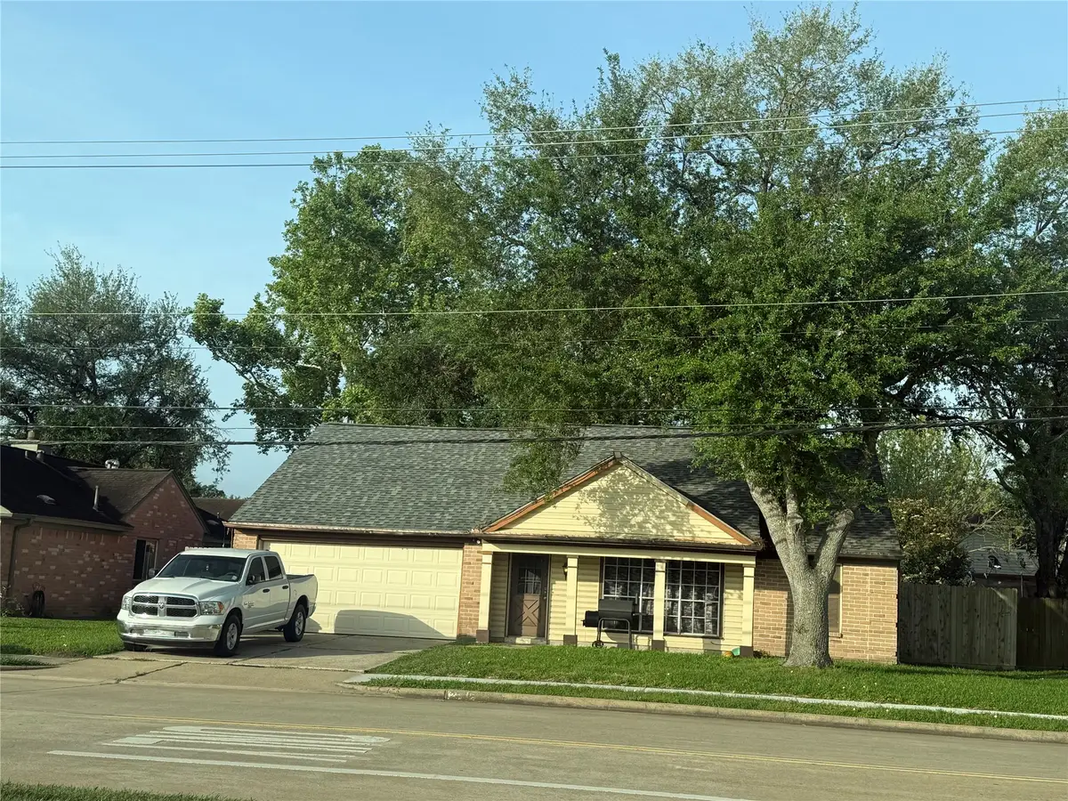 2430 Shady Bend Drive, Pearland, TX 77581 - #1