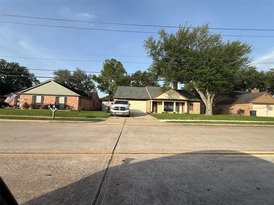 2430 Shady Bend Drive, Pearland, TX 77581 - #2