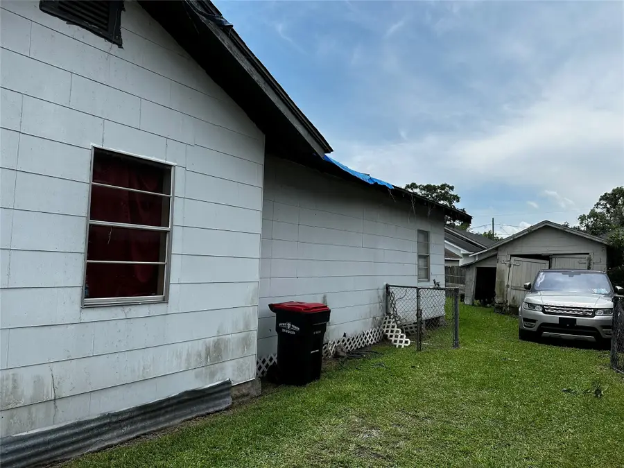 213 W Lobit Street, Baytown, TX 77520 - Image #3